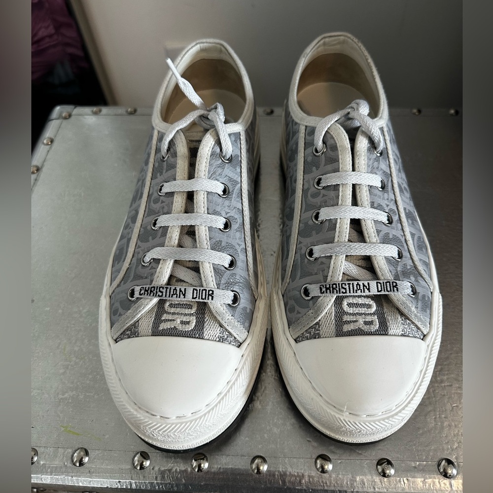 Dior excellent condition!
